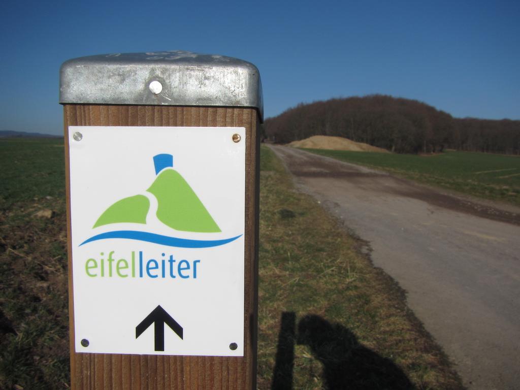 Hotel Und Landgasthof Zum Bockshahn Spessart  Eksteriør billede